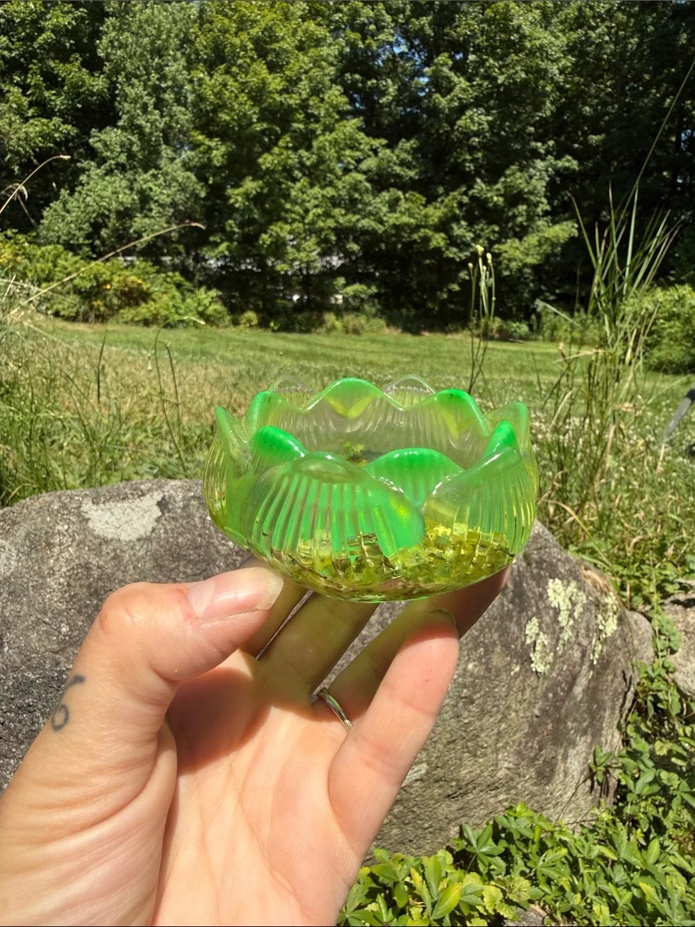 Green resin floral Lotus glow in the dark candle holder